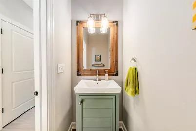 W242N5607  Simona Ct, Sussex, WI 53089 - Photo 14