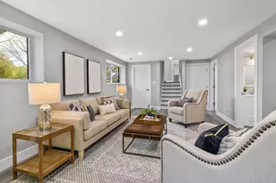 250 W Suburban Ct, Fox Point, WI 53217 - Photo 20