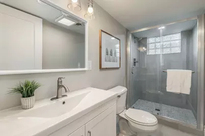 250 W Suburban Ct, Fox Point, WI 53217 - Photo 18