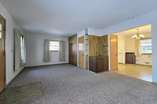 1104 S 107th St, West Allis, WI 53214 - Photo 12