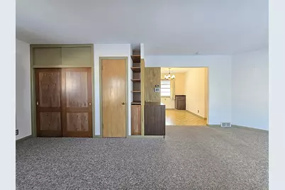 1104 S 107th St, West Allis, WI 53214 - Photo 14