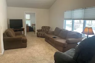 W242N4251 Swan Rd, Pewaukee, WI 53072 - Photo 4