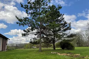 W242N4251 Swan Rd, Pewaukee, WI 53072 - Photo 22