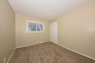 1010 Sunset Ridge Dr, West Bend, WI 53090 - Photo 30