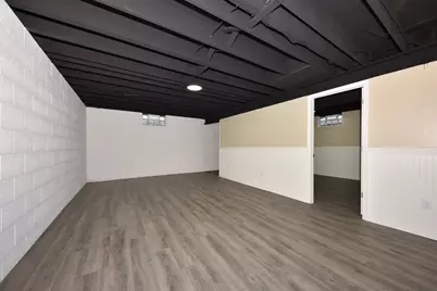 1010  Sunset Ridge Dr, West Bend, WI 53090 - Photo 14