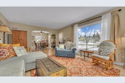 1112  Kensington Ave, Plymouth, WI 53073 - Photo 6