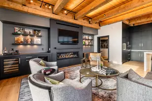 601 E Erie St, Milwaukee, WI 53202 - Photo 18