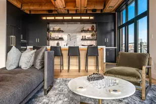 601 E Erie St, Milwaukee, WI 53202 - Photo 14