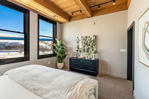 601 E Erie St, Milwaukee, WI 53202 - Photo 30