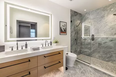 601 E Erie St #316, Milwaukee, WI 53202 - Photo 34