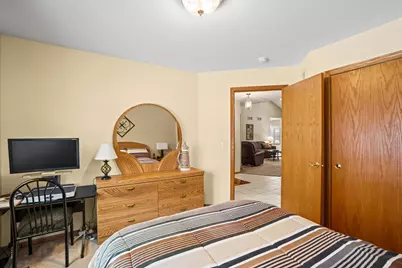 5015  Kingdom Ct, Racine, WI 53402 - Photo 22