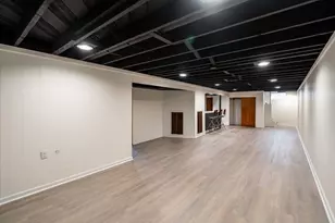 3401 W Wanda Ave, Milwaukee, WI 53221 - Photo 20