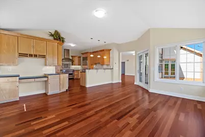 N37W22910  Wyndemere Dr, Pewaukee, WI 53072 - Photo 12