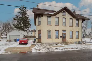 701 N 2nd St, Watertown, WI 53098 - Photo 1