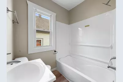 4672 N 40th St, Milwaukee, WI 53209 - Photo 4