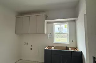 9951 N Cygnet Ct, Mequon, WI 53097 - Photo 12