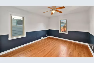 2472 N 73rd St, Wauwatosa, WI 53213 - Photo 14