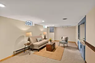 2472 N 73rd St, Wauwatosa, WI 53213 - Photo 24