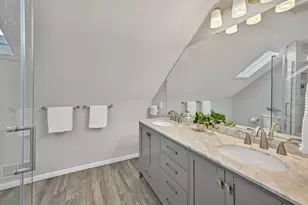 2472 N 73rd St, Wauwatosa, WI 53213 - Photo 18