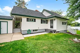 1266 E Green Lake Dr, Farmington, WI 53090 - Photo 16