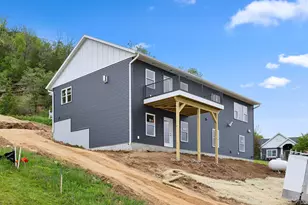 407 Gilbertson St, Chaseburg, WI 54621 - Photo 6