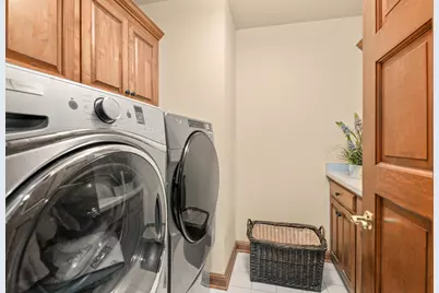 2820  Norman Dr, Brookfield, WI 53045 - Photo 36