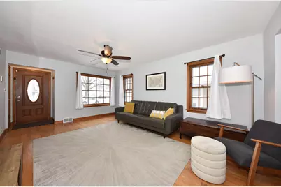 3019 N 74th St, Milwaukee, WI 53210 - Photo 4