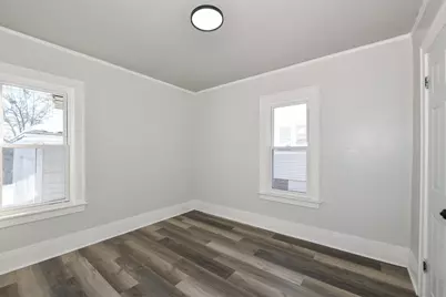 5327 W Wright St, Milwaukee, WI 53210 - Photo 18