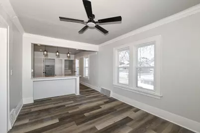 5327 W Wright St, Milwaukee, WI 53210 - Photo 8