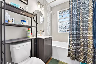 5720 W Thurston Ave, Milwaukee, WI 53218 - Photo 10