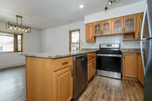 7028 W Crawford Ave, Milwaukee, WI 53220 - Photo 8