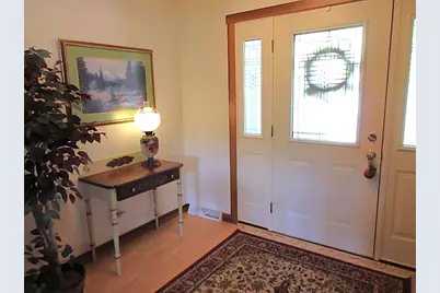 1619  Sandstone Ln, Howards Grove, WI 53083 - Photo 2