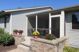 1619 Sandstone Ln, Howards Grove, WI 53083 - Photo 36