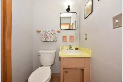 N89W15932  Cleveland Ave, Menomonee Falls, WI 53051 - Photo 12