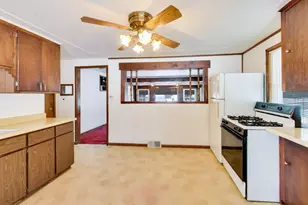 6104 Water St, Lyons, WI 53105 - Photo 10