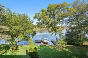 W5706 Bubbling Springs Dr, La Grange, WI 53121 - Photo 6