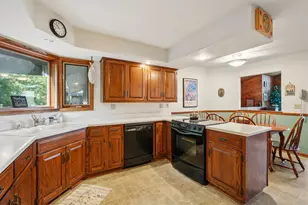 W5706 Bubbling Springs Dr, La Grange, WI 53121 - Photo 16