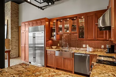 730 N Plankinton Ave #10C, Milwaukee, WI 53203 - Photo 8