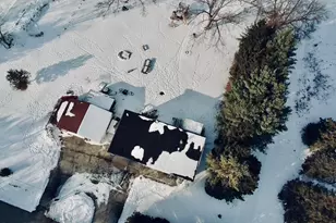 311 S Lapham Peak Rd, Delafield, WI 53018 - Photo 28