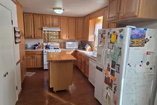 609 Madison Dr, Delavan, WI 53115 - Photo 10