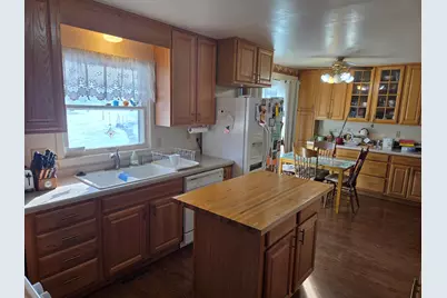 609  Madison Dr, Delavan, WI 53115 - Photo 6