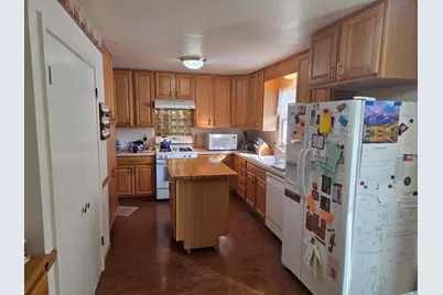 609  Madison Dr, Delavan, WI 53115 - Photo 8