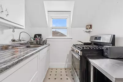 1420  Wisconsin Ave #1422,1422 1/2, Racine, WI 53403 - Photo 8