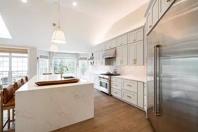 5419 W Bayberry Pkwy, Mequon, WI 53092 - Photo 16