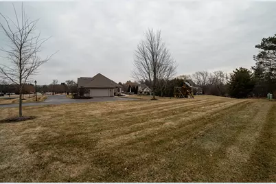 5419 W Bayberry Pkwy, Mequon, WI 53092 - Photo 58