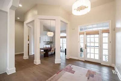 5419 W Bayberry Pkwy, Mequon, WI 53092 - Photo 4