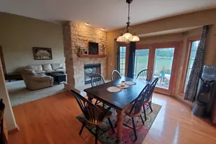 W150N7229 Paseo Ln, Menomonee Falls, WI 53051 - Photo 8