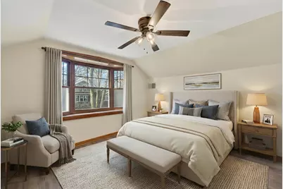 718 N 66th St, Wauwatosa, WI 53213 - Photo 18