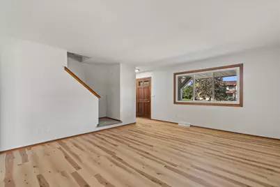 8148 S 88th St, Franklin, WI 53132 - Photo 4