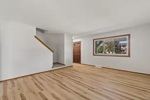 8148 S 88th St, Franklin, WI 53132 - Photo 4